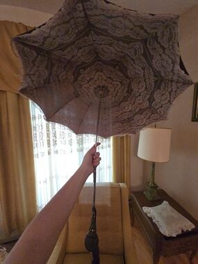 Vintage Lace Parasol with Ornate Jeweled Handle